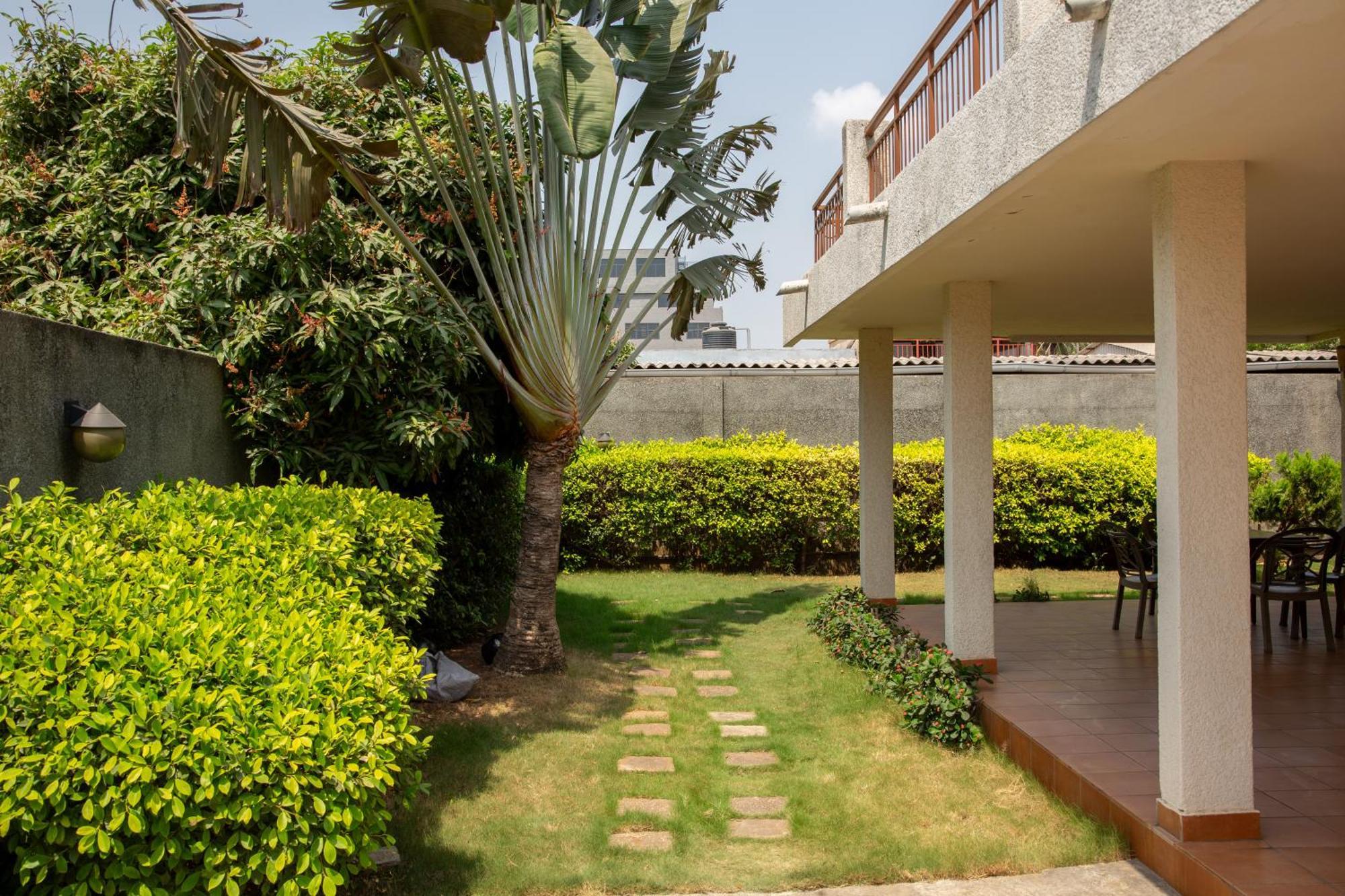 Hotel Du Lac Cotonou Ngoại thất bức ảnh