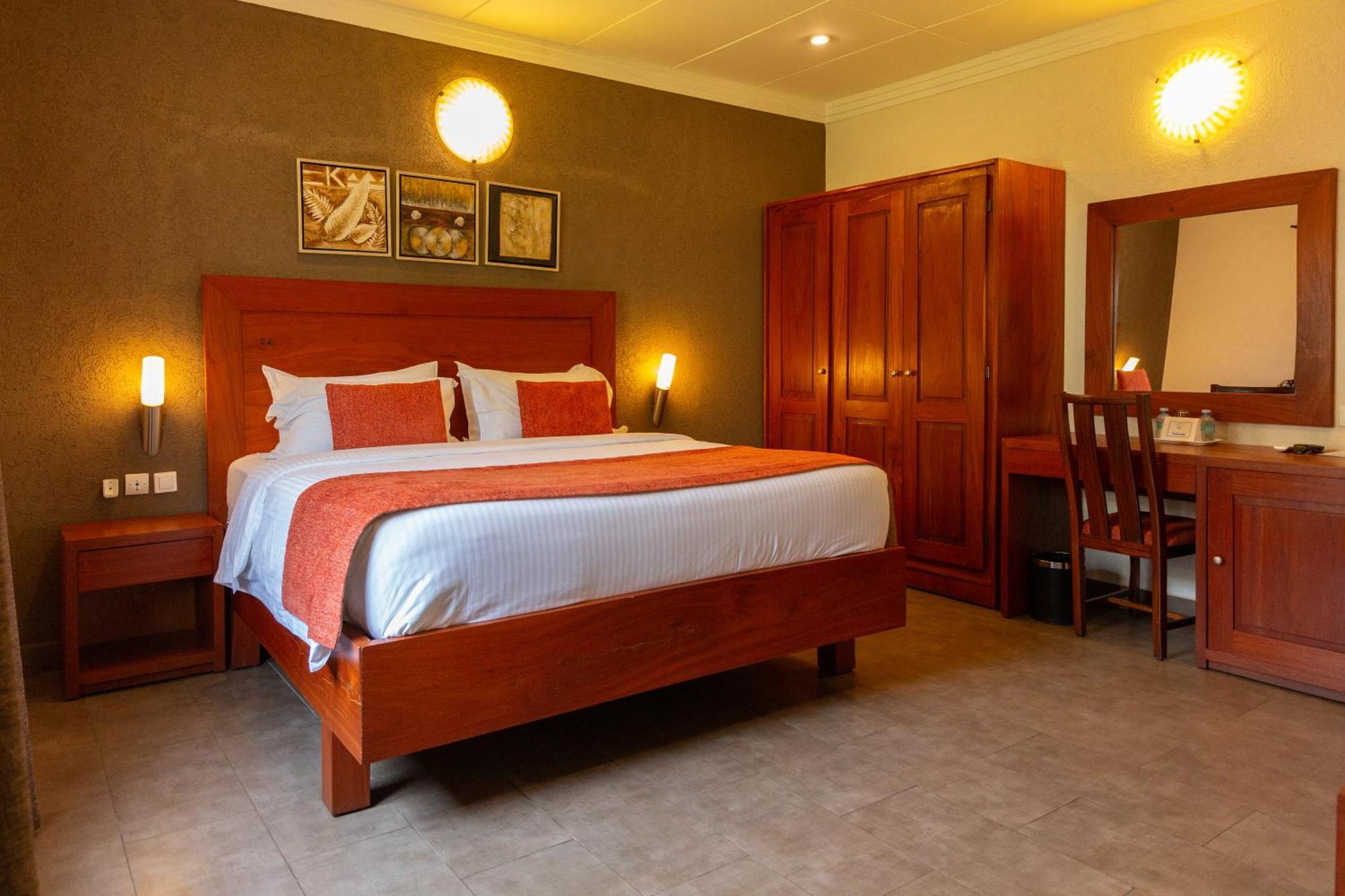 Hotel Du Lac Cotonou Ngoại thất bức ảnh