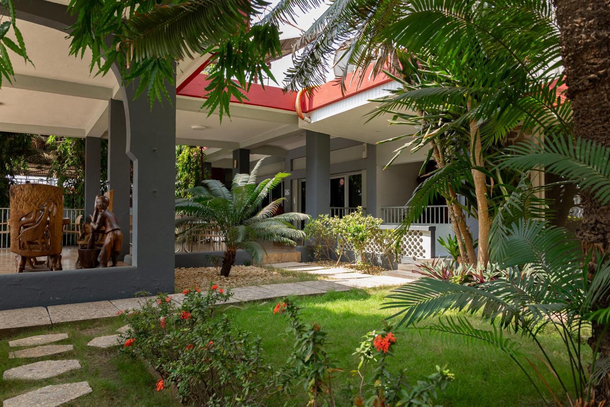 Hotel Du Lac Cotonou Ngoại thất bức ảnh