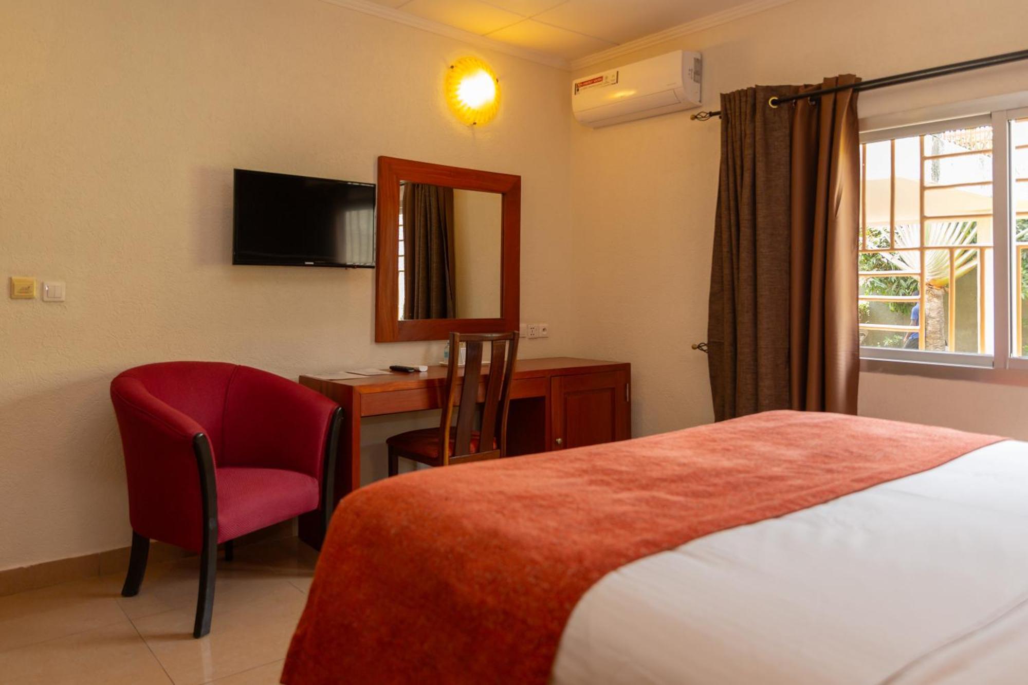 Hotel Du Lac Cotonou Ngoại thất bức ảnh