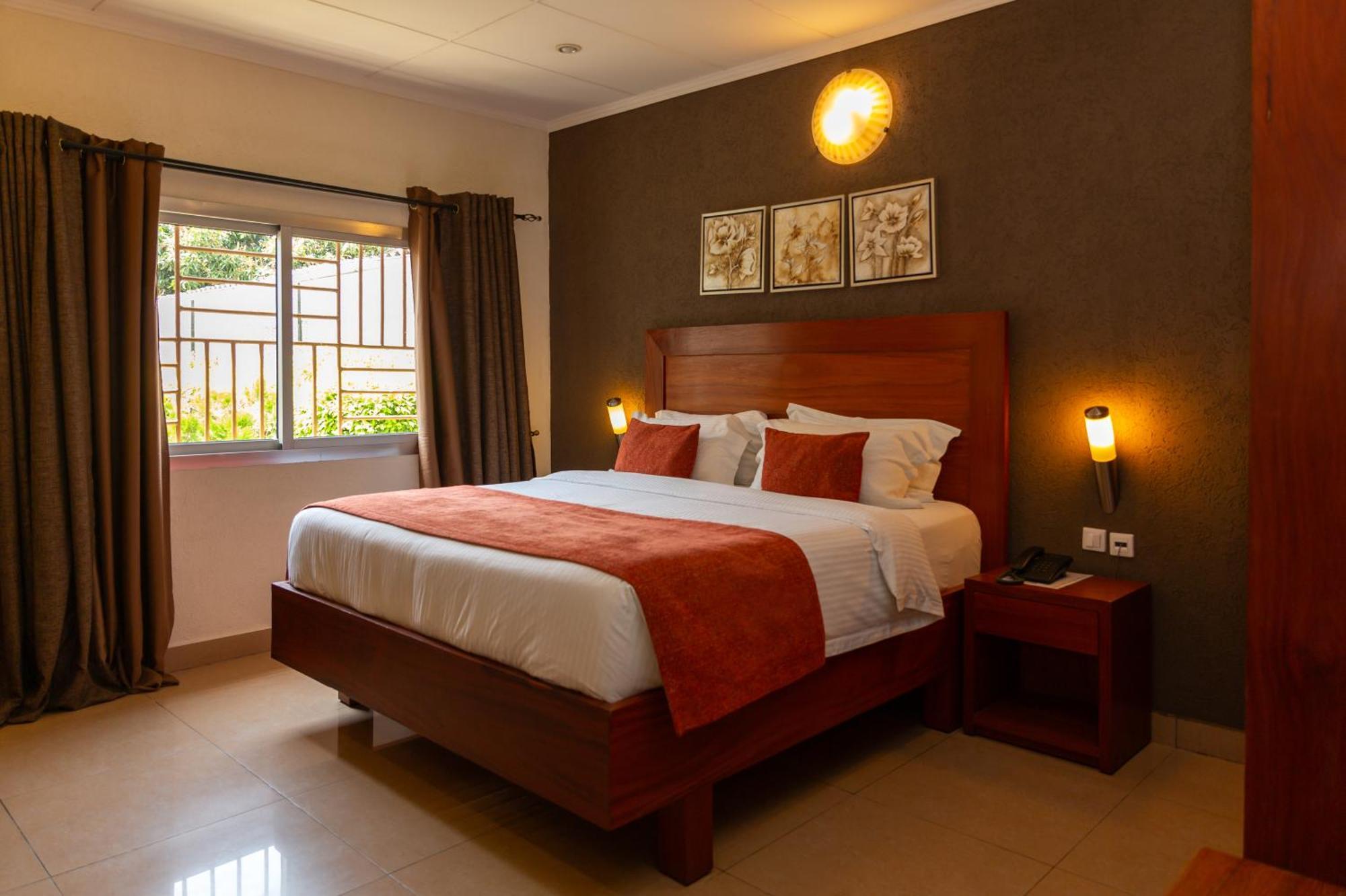 Hotel Du Lac Cotonou Ngoại thất bức ảnh