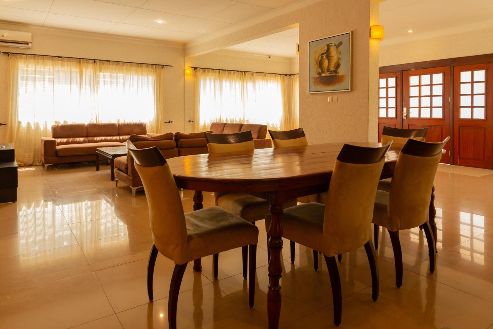 Hotel Du Lac Cotonou Ngoại thất bức ảnh