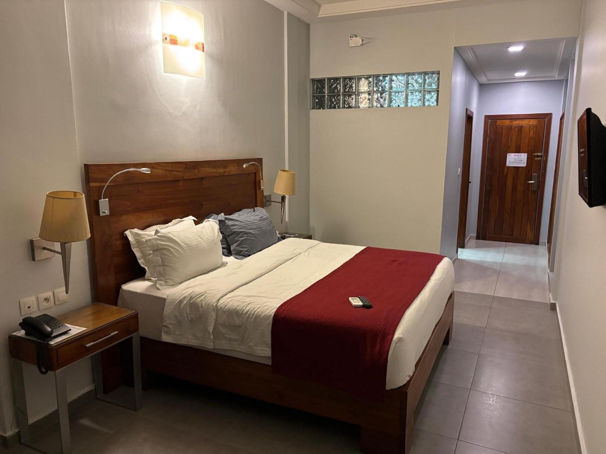 Hotel Du Lac Cotonou Ngoại thất bức ảnh