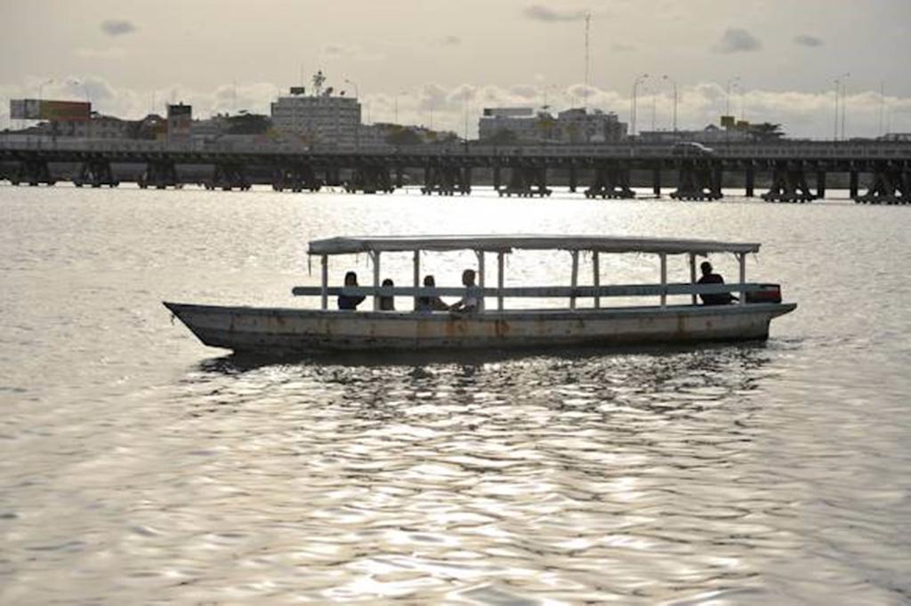Hotel Du Lac Cotonou Phòng bức ảnh