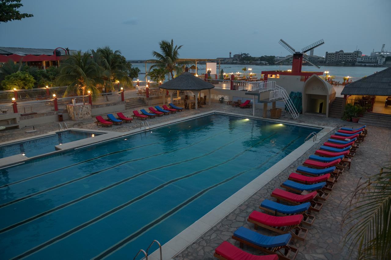 Hotel Du Lac Cotonou Ngoại thất bức ảnh